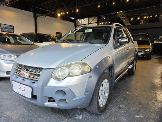 FIAT STRADA 1.8 MPI ADVENTURE CD 16V FLEX 2P MANUAL FIAT STRADA 1.8 MPI ADVENTURE CD 16V FLEX 2P MANUAL